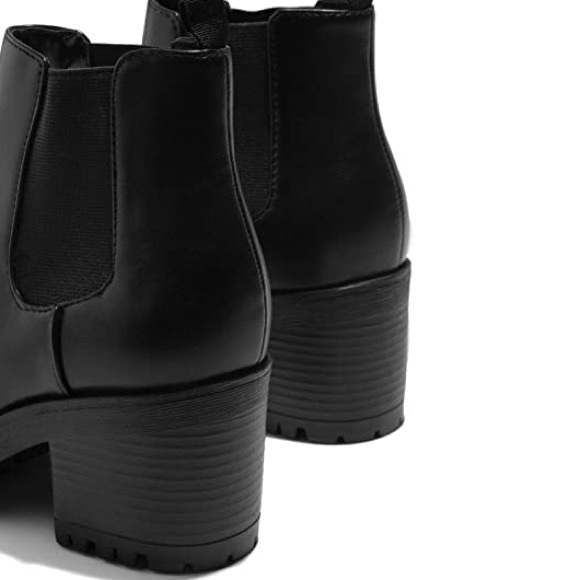 Women Faux Leather Chelsea Ankle boots - Picture 8 of 8